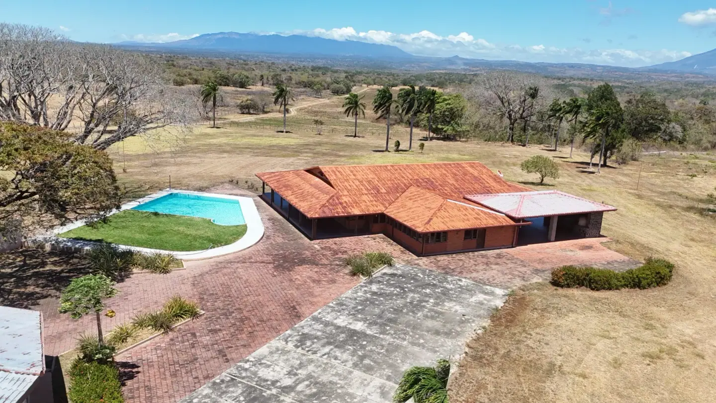 Premium Cattle & Agricultural Hacienda – Bagaces, Costa Rica, 2,045 Hectares